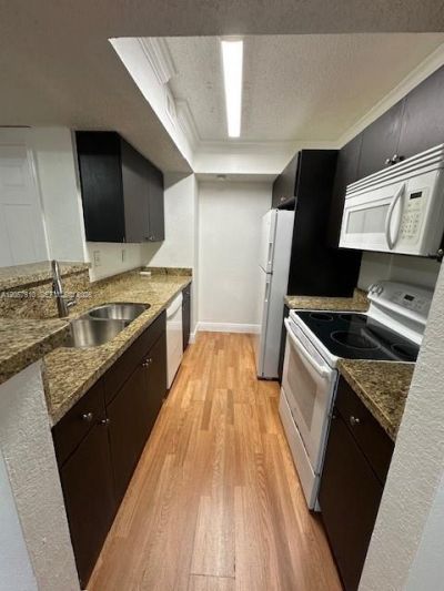 15590 SW 106th Ln , Unit 1102, Miami, FL 33196 Photo