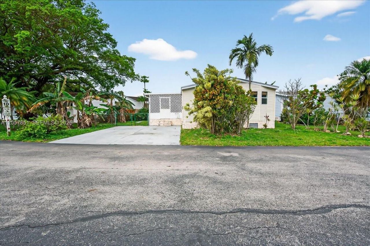 35250 SW 177th Ct, Unit 190, Homestead, FL 33034 Photo