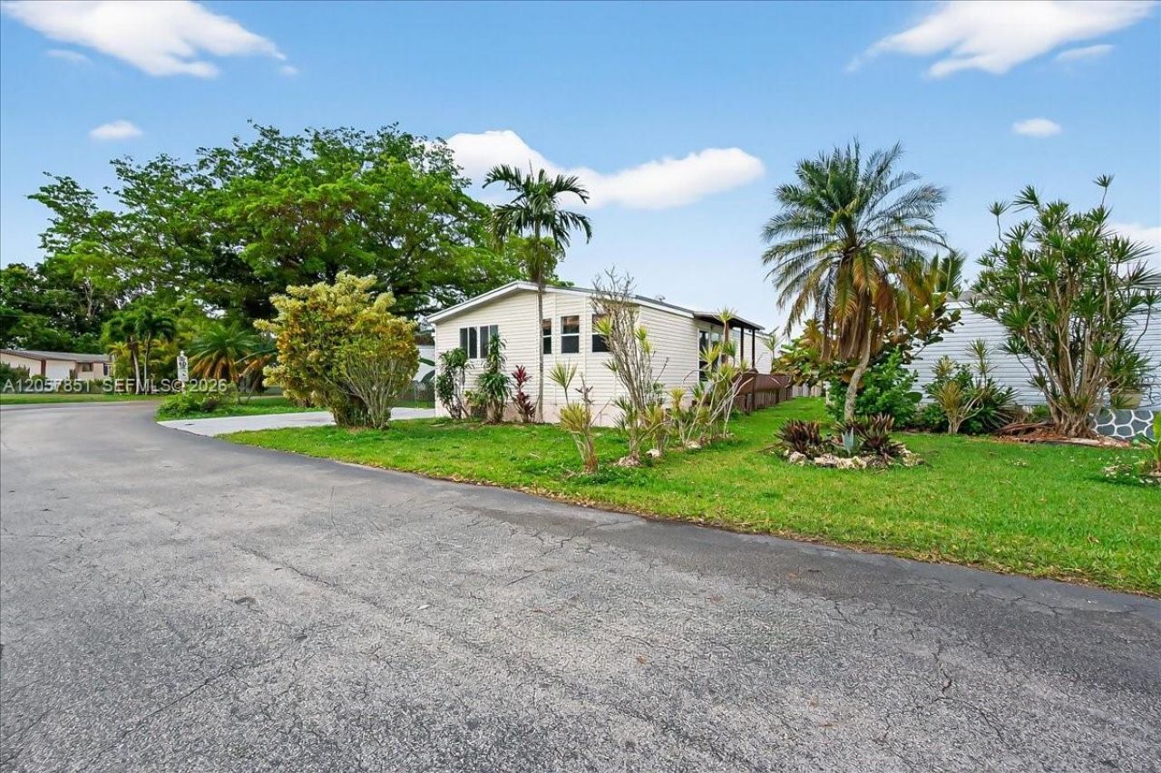 35250 SW 177th Ct, Unit 190, Homestead, FL 33034 Photo