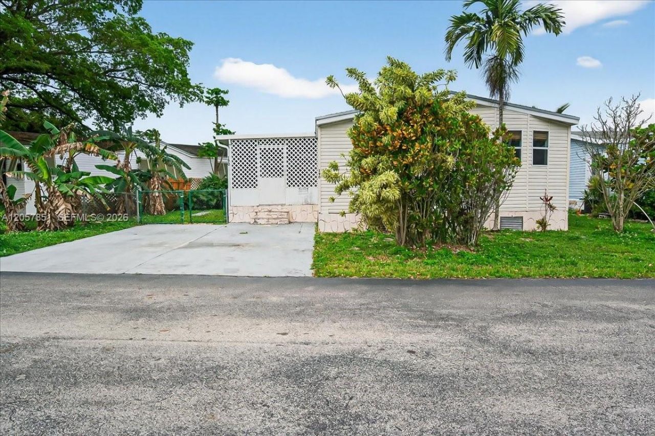 35250 SW 177th Ct, Unit 190, Homestead, FL 33034 Photo
