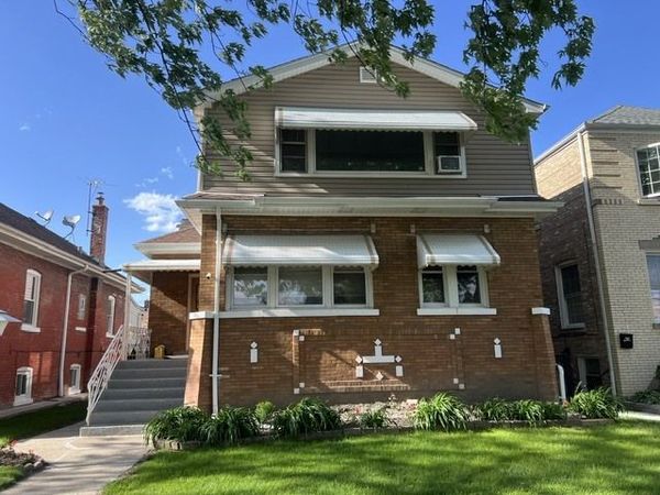 7030 W Wrightwood Avenue , Chicago, IL 60707