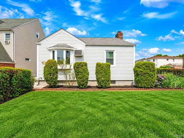 8602 241st Street, Bellerose, NY 11426