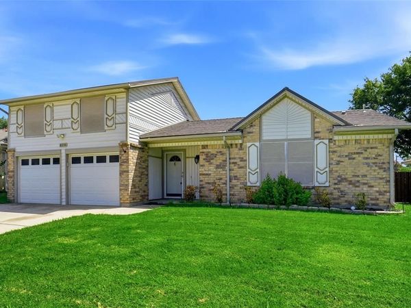6516 Storm Drive, Watauga, TX 76148