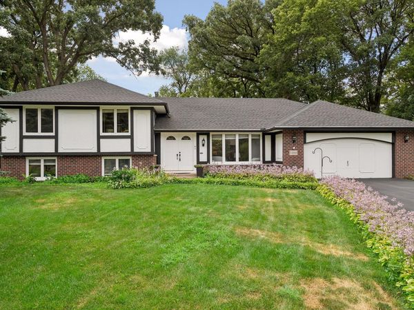 14886 Tealwood Court, Eden Prairie, MN 55347