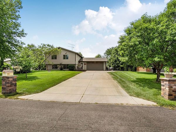 1735 Hazelwood Circle , Saint Cloud, MN 56303