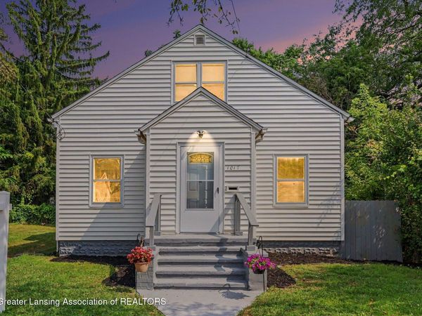 1017 Whyte Street, Lansing, MI 48906