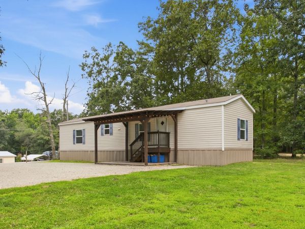 261 Joe Ave , Hohenwald, TN 38462