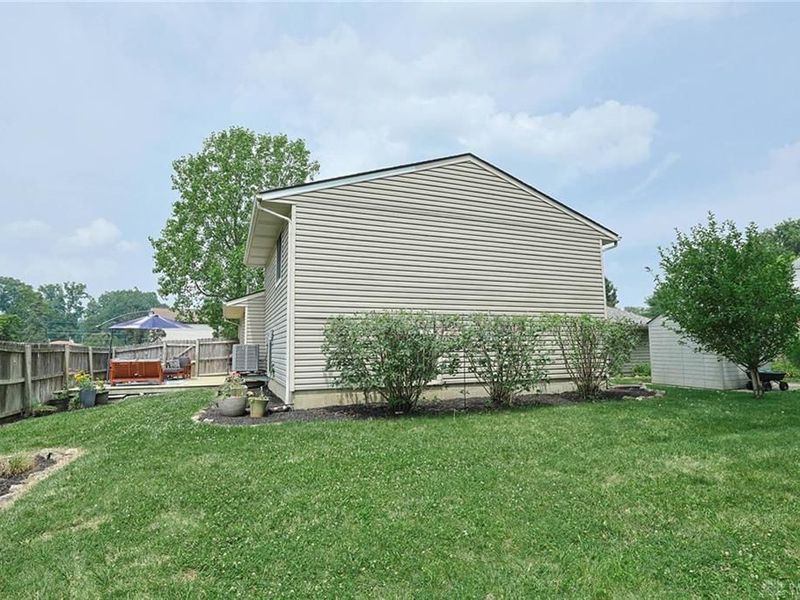 5932 Pine Glen Lane, Dayton, OH 45424 Photo 36