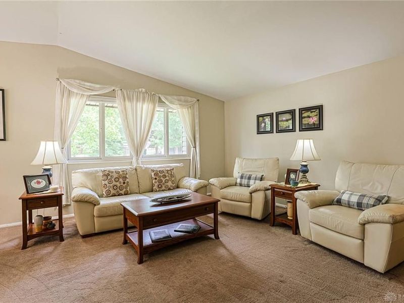 5932 Pine Glen Lane, Dayton, OH 45424 Photo 5