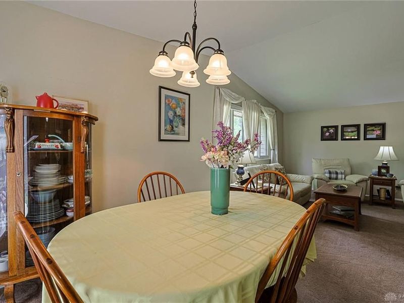 5932 Pine Glen Lane, Dayton, OH 45424 Photo 9