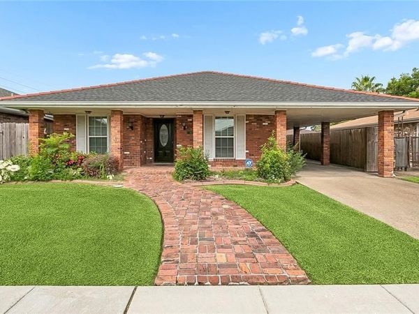 912 GIUFFRIAS Avenue , Metairie, LA 70001