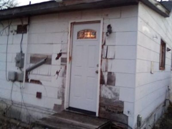17199 Hamburg Street , Detroit, MI 48205