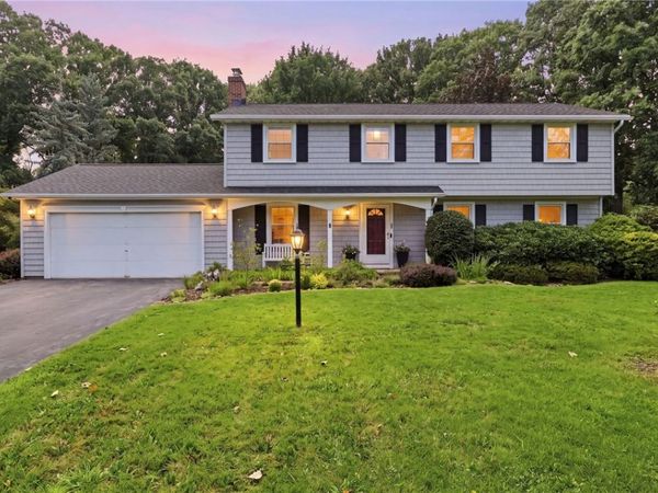 36 Autumn Oak Circle , Penfield, NY 14526