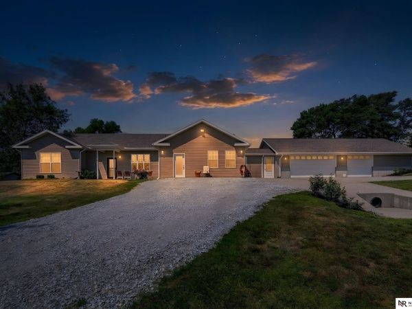 13994 156th Street, Louisville, NE 68037