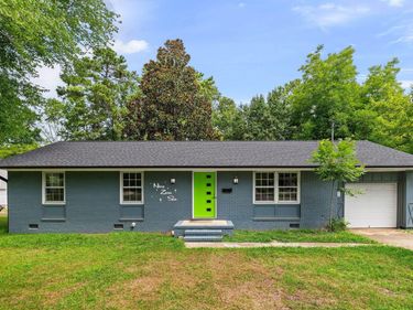 906 Vandora Avenue, Garner, NC 27529