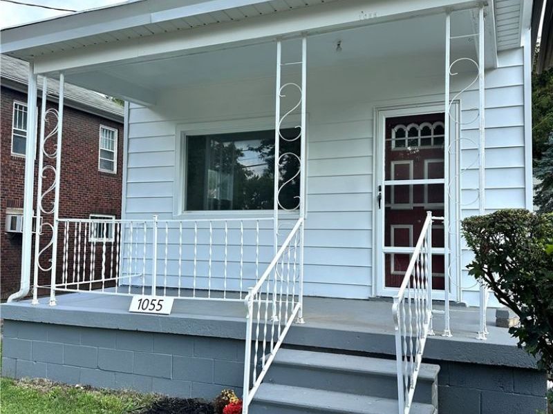 1055 Ambrose Avenue, East Liverpool, OH 43920 Photo 2