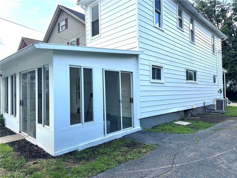 1055 Ambrose Avenue, East Liverpool, OH 43920 Photo 5