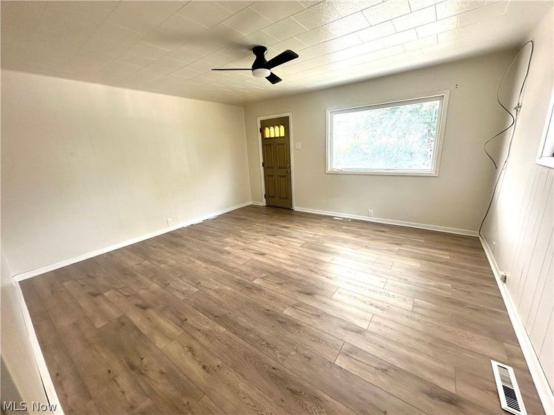 1055 Ambrose Avenue, East Liverpool, OH 43920 Photo 8