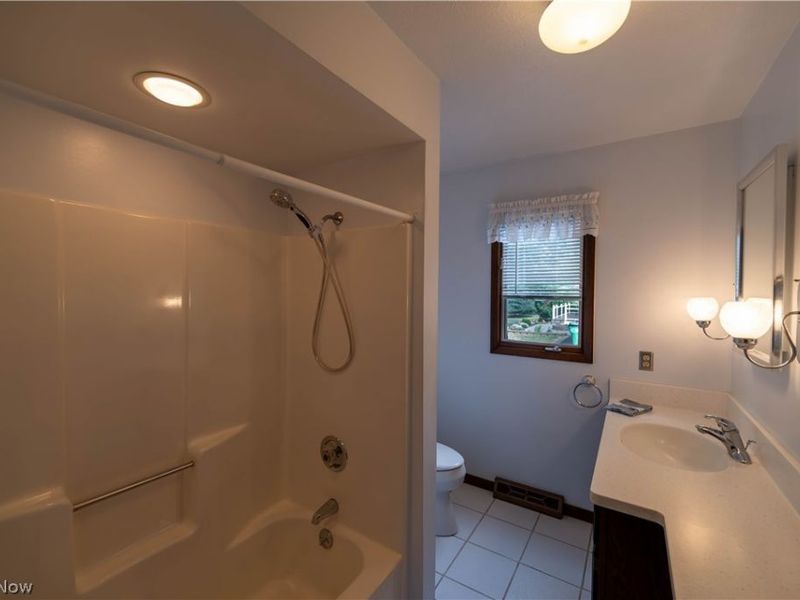 29451 Sayle Drive, Willoughby Hills, OH 44092 Photo 26
