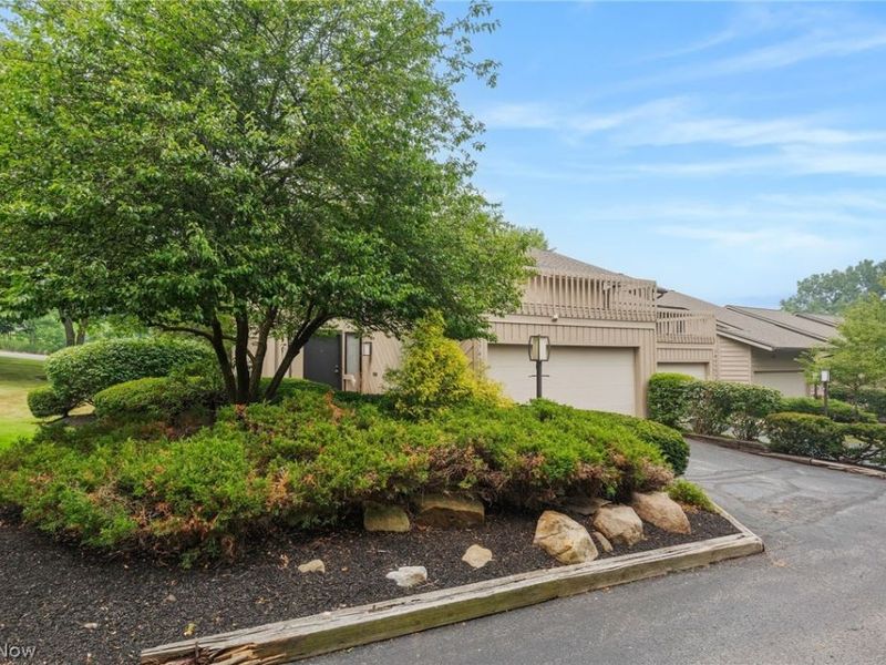 5741 Som Center Road, Unit 1, Solon, OH 44139 Photo 1