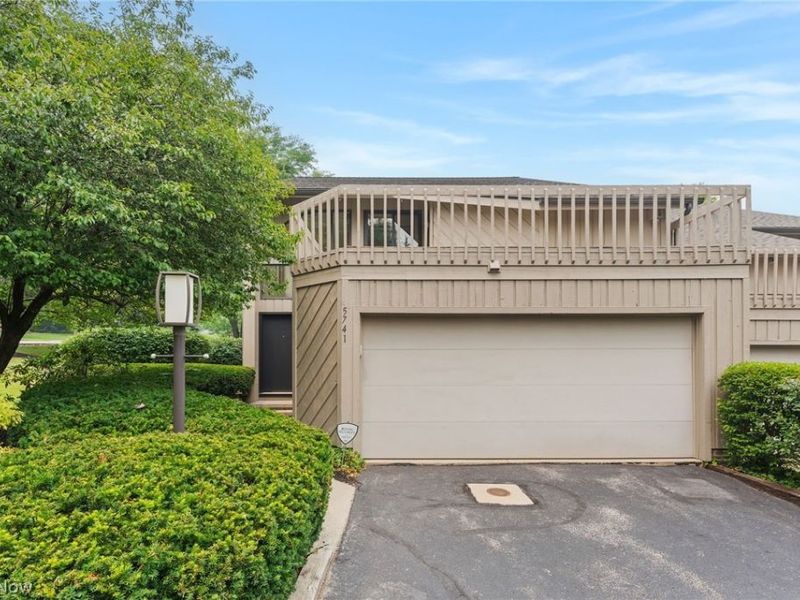 5741 Som Center Road, Unit 1, Solon, OH 44139 Photo 2