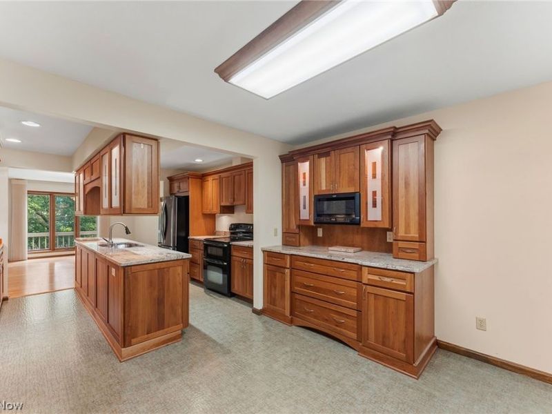 5741 Som Center Road, Unit 1, Solon, OH 44139 Photo 24