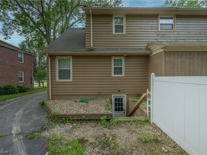 7217 Pennsylvania Avenue, Youngstown, OH 44514 Photo 8