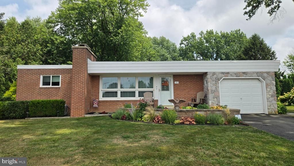 315 S HILLCREST AVENUE , QUARRYVILLE, PA 17566