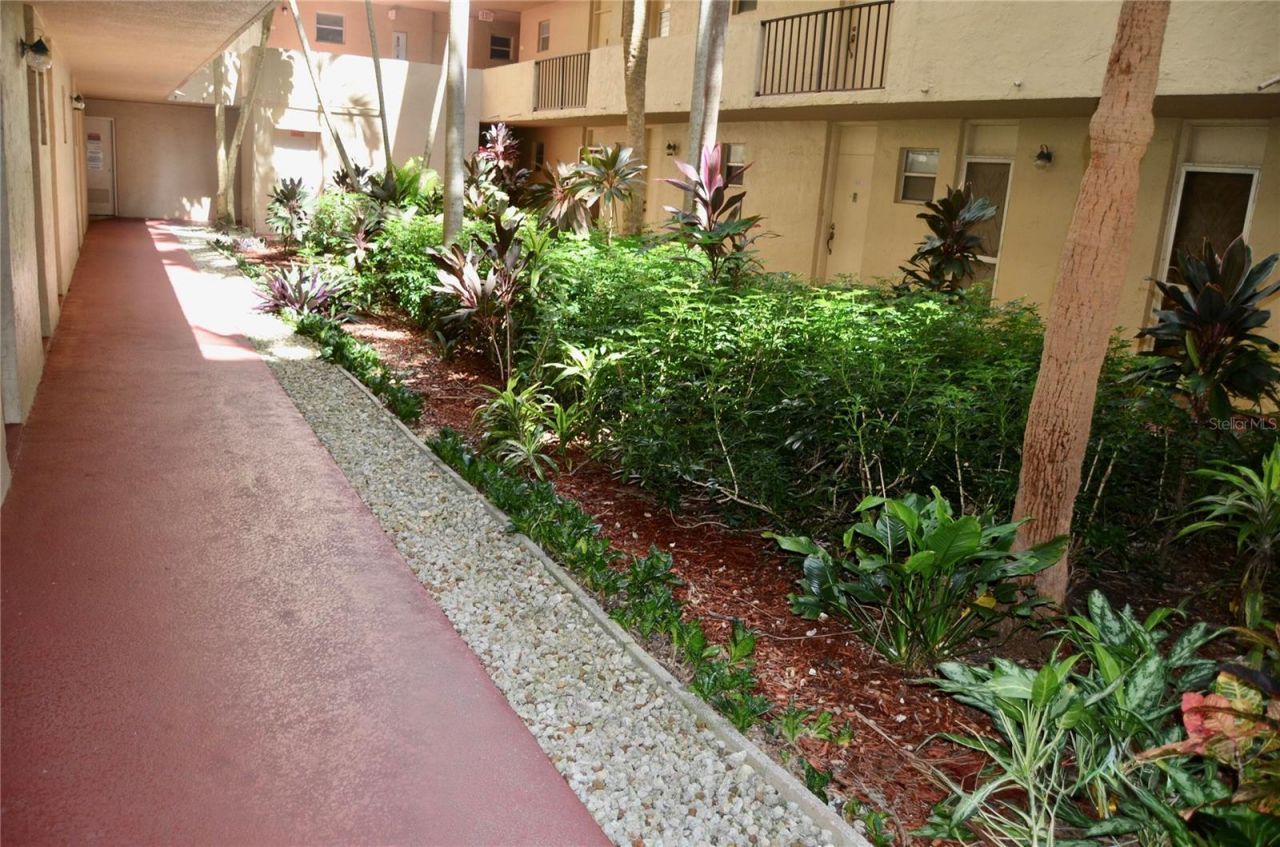 406 NW 68th Avenue, Unit 107, Plantation, FL 33317 Photo