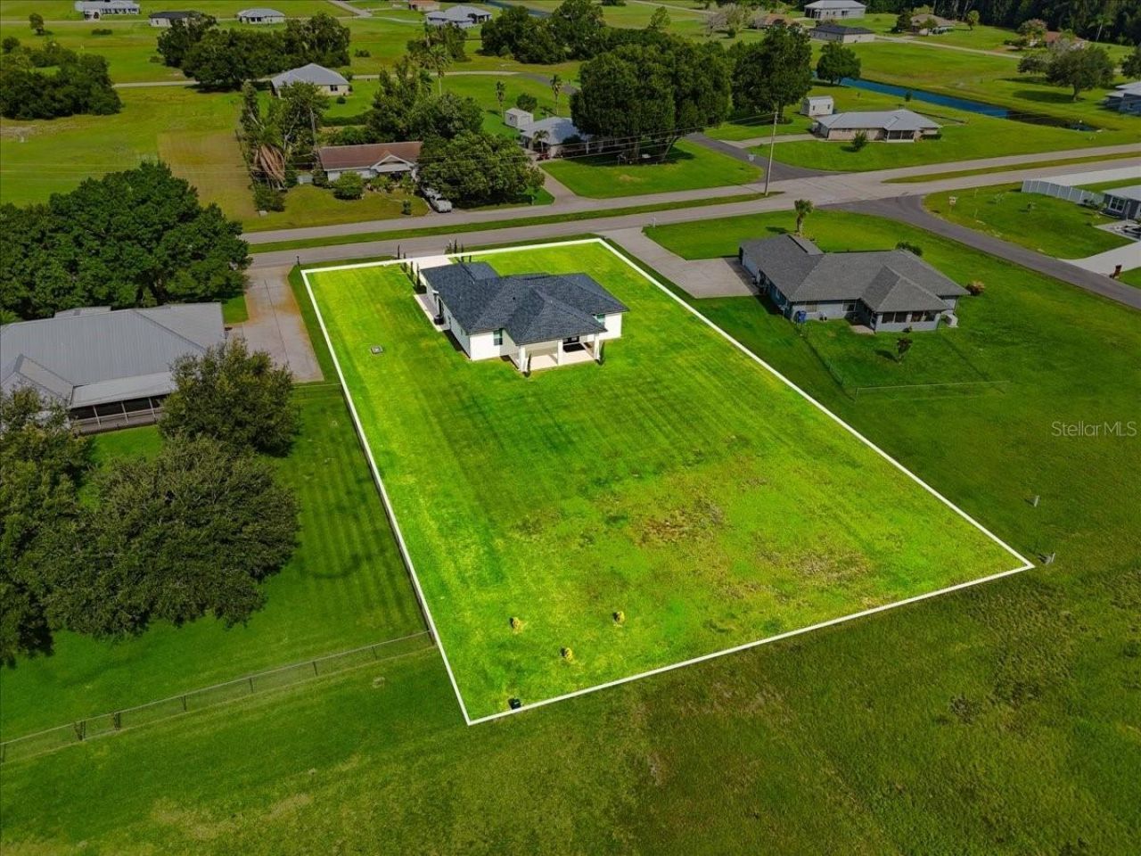 325 Monte Real Boulevard , Sebring, FL 33876 Photo