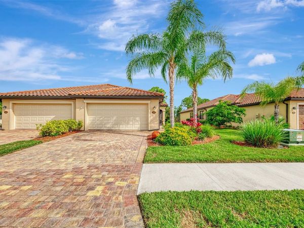 12397 AMICA LOOP , VENICE, FL 34293