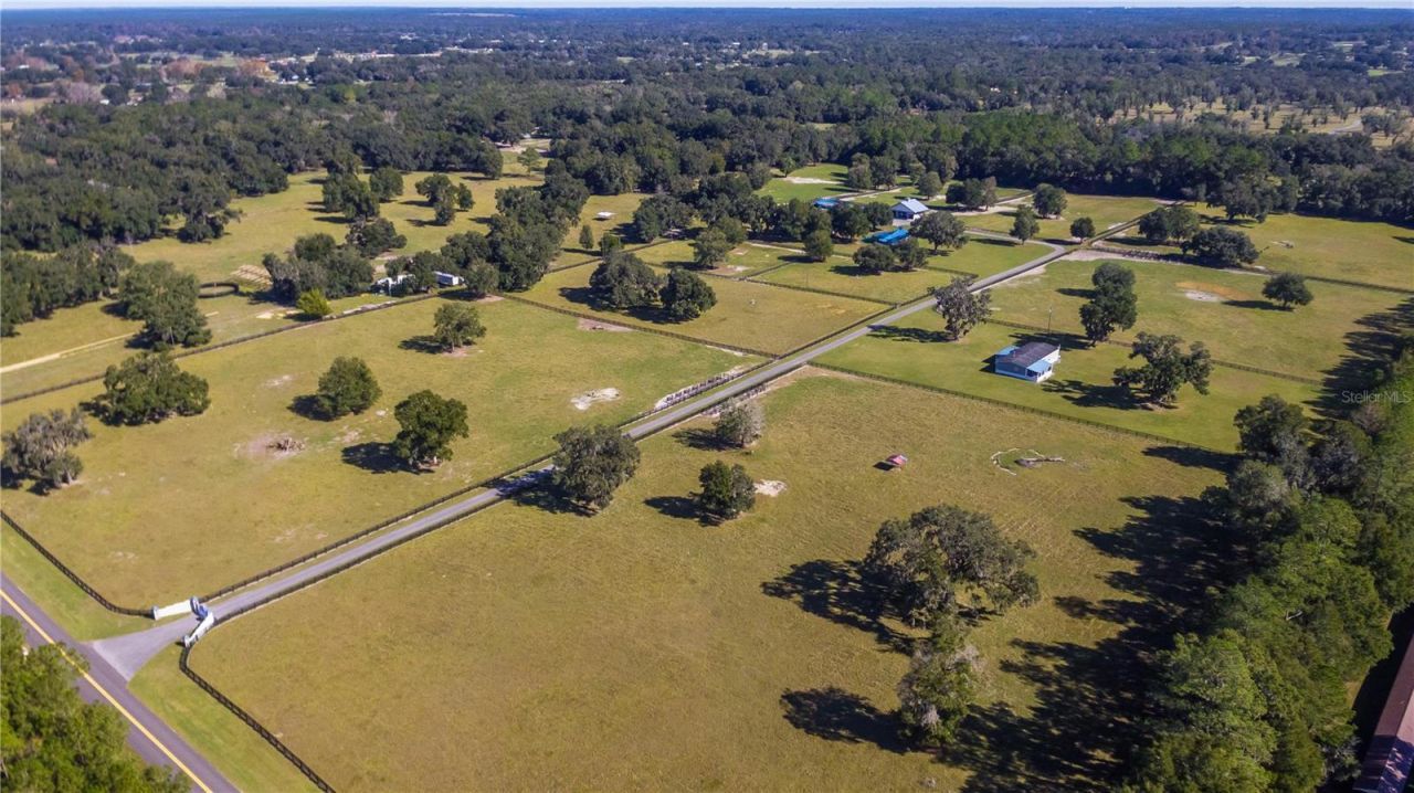 7787 NW 150th Avenue, Morriston, FL 32668 Photo