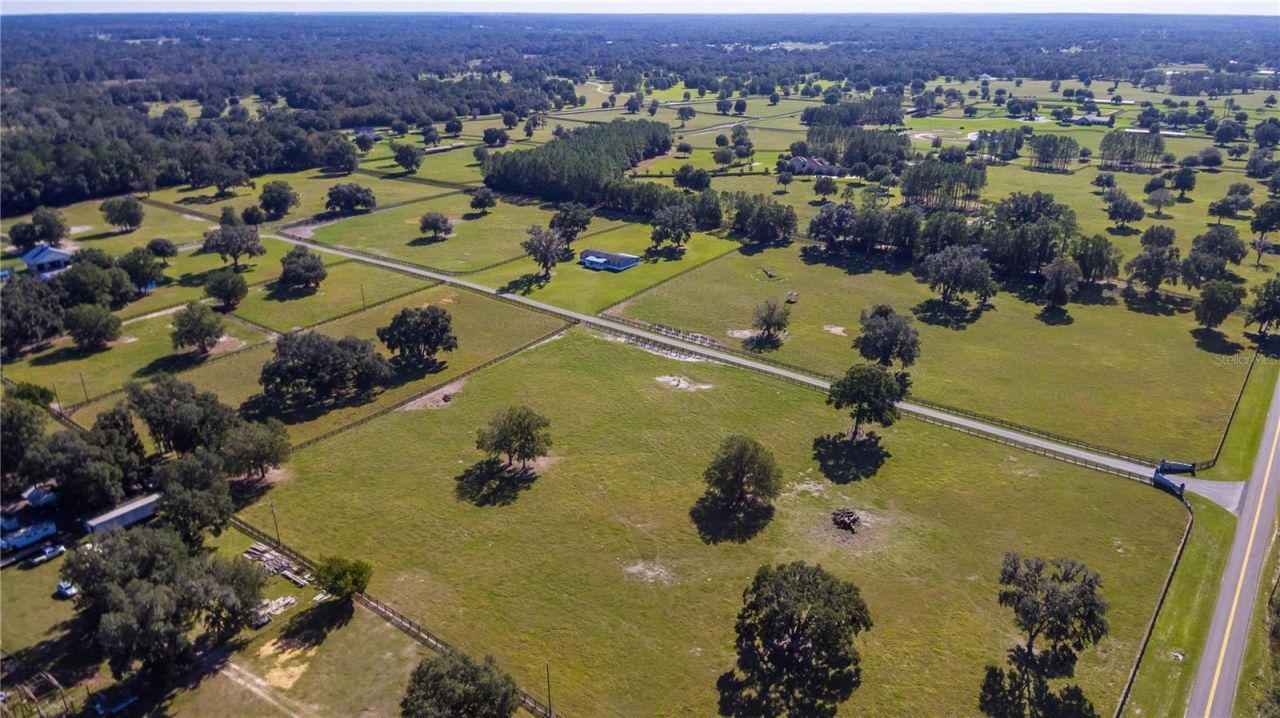 7787 NW 150th Avenue, Morriston, FL 32668 Photo