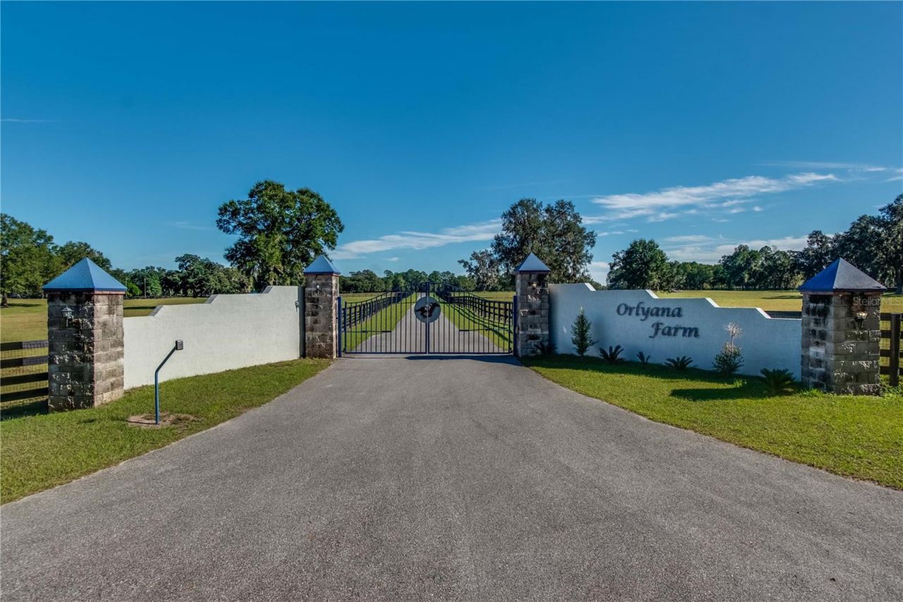 7787 NW 150th Avenue, Morriston, FL 32668 Photo