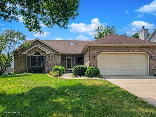 1911 Chestnut Hill Road , Plainfield, IL 60586