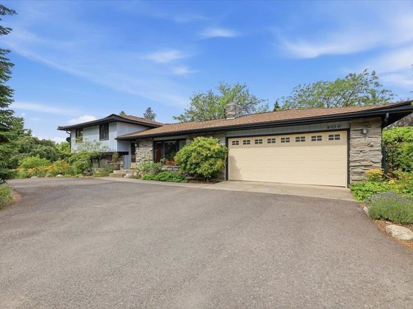 6510 S South Meadows Rd, Spokane, WA 99223