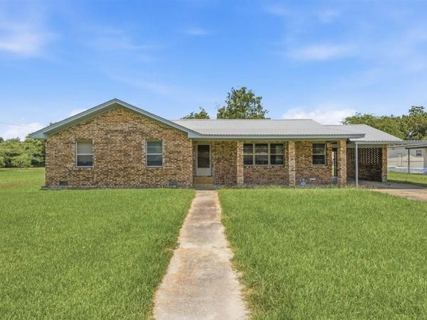 1526 Industrial Street , Vinton, LA 70668