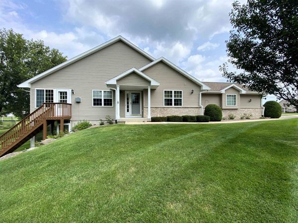 125 Summit Court, Unit 2302, Columbus, WI 53925