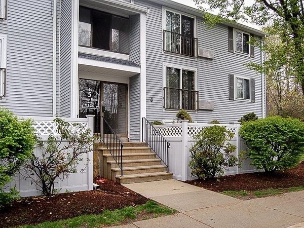 5 Village Rock Lane, Unit 15, Natick, MA 01752