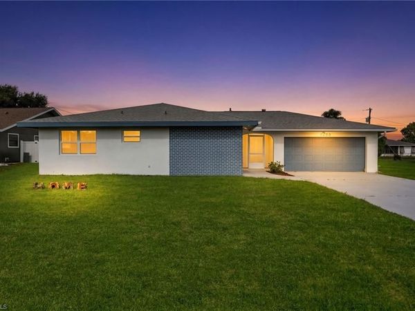 4208 SE 2nd AVE, CAPE CORAL, FL 33904