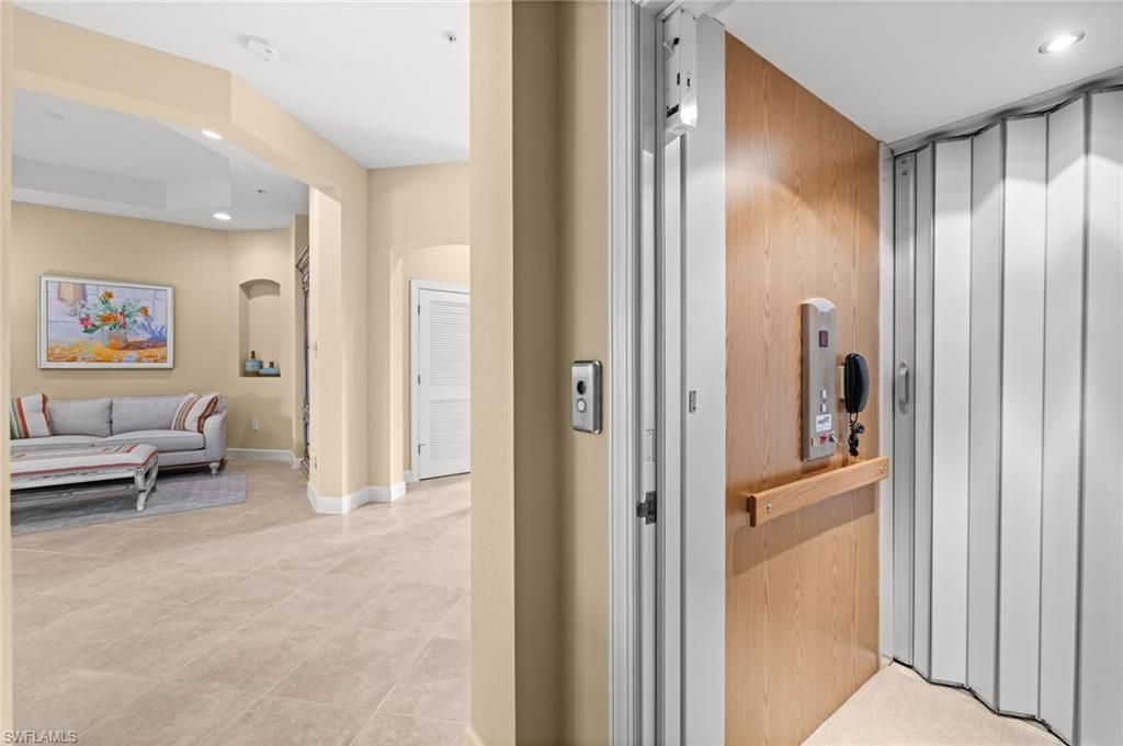 10391 Glastonbury Cir, Unit 202, Fort Myers, FL 33913 Photo