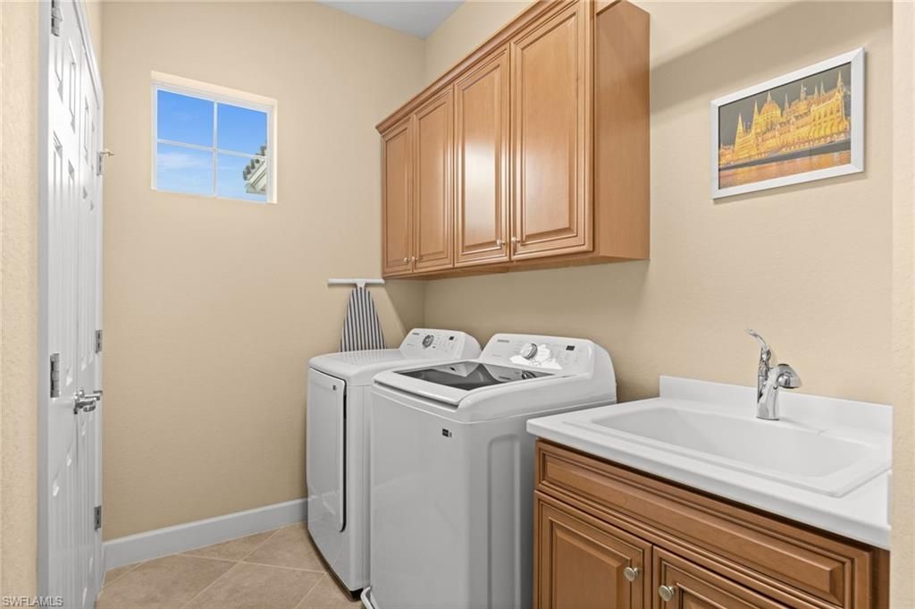 10391 Glastonbury Cir, Unit 202, Fort Myers, FL 33913 Photo