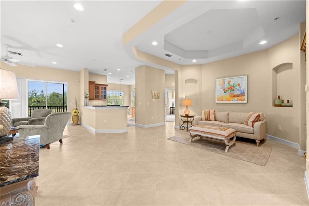 10391 Glastonbury Cir, Unit 202, Fort Myers, FL 33913 Photo