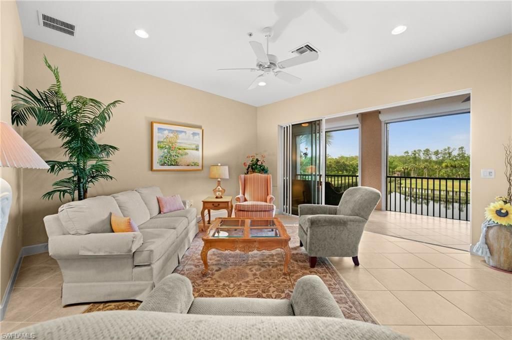 10391 Glastonbury Cir, Unit 202, Fort Myers, FL 33913 Photo