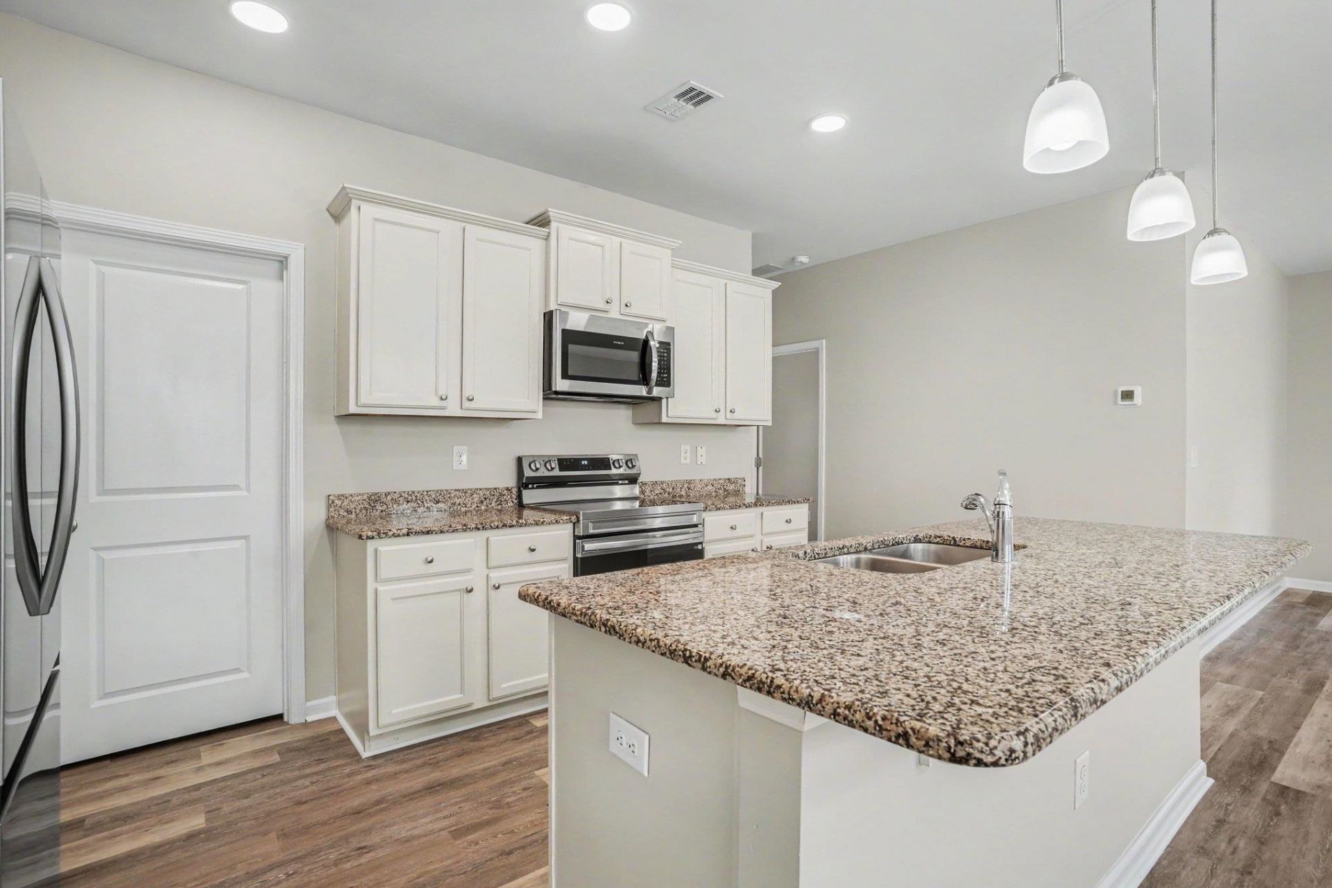 558 Hay Hill Ln.  Photo 10