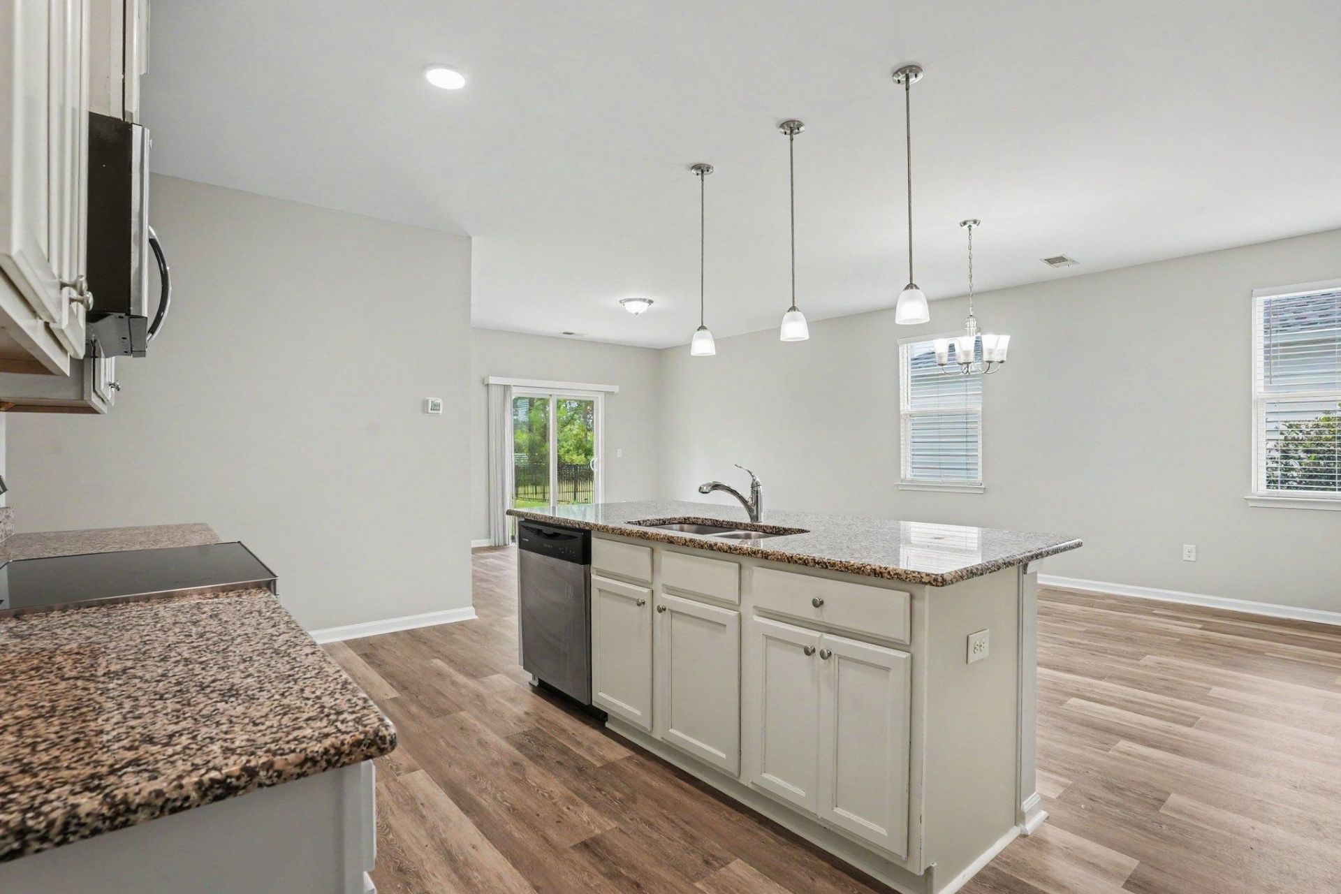 558 Hay Hill Ln.  Photo 12