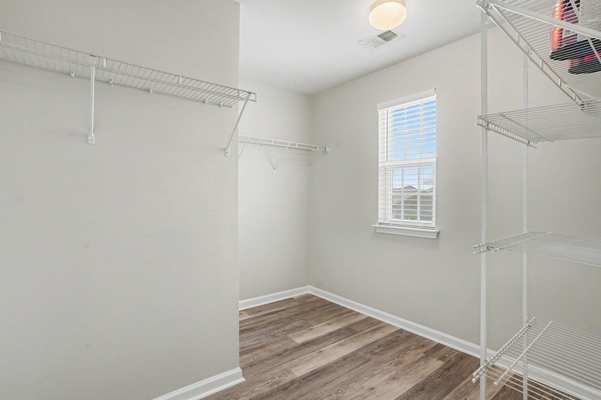558 Hay Hill Ln.  Photo 22