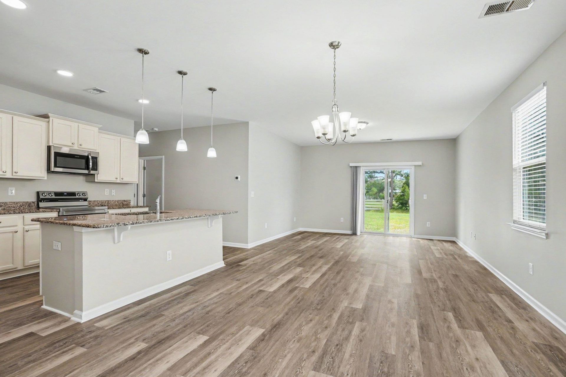 558 Hay Hill Ln.  Photo 6