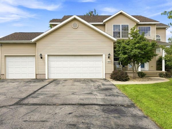 3018 27th Street SW, Cedar Rapids, IA 52404