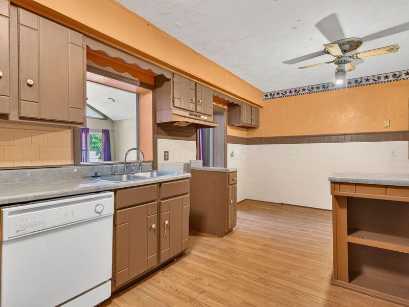 121 N Wisconsin Avenue, Wellston, OH 45692 Photo 22